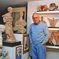 Giorgio Scaini realizza una scultura